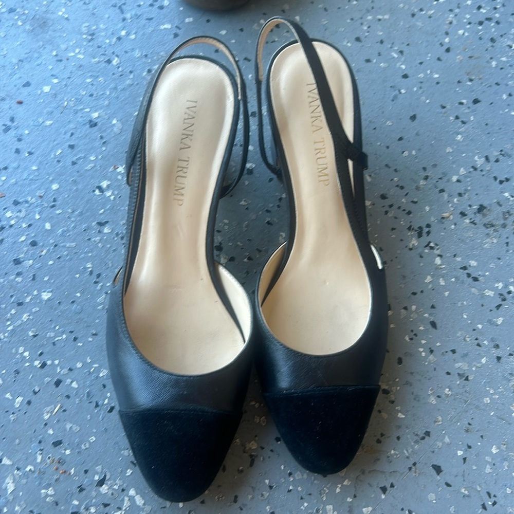 IVANKA TRUMP Itliah Slingback Pumps | Sz 7 All Black suede/leather mix